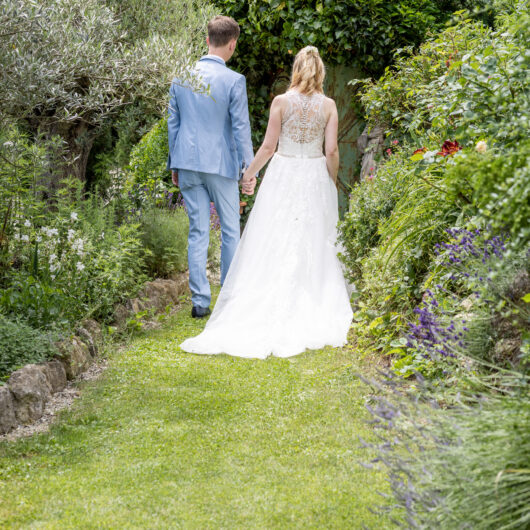 Brautpaarshooting im Polz Garten Toscanystyle & Provenceambiente in der Südsteiermark am Hochgrassnitzberg